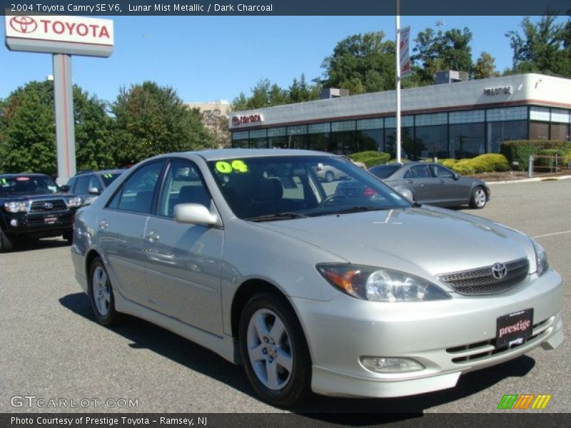 Lunar Mist Metallic / Dark Charcoal 2004 Toyota Camry SE V6