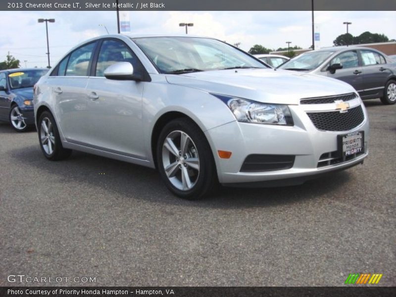 Silver Ice Metallic / Jet Black 2013 Chevrolet Cruze LT