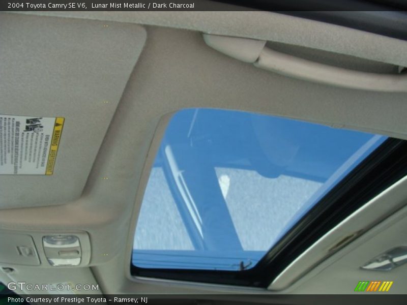 Lunar Mist Metallic / Dark Charcoal 2004 Toyota Camry SE V6