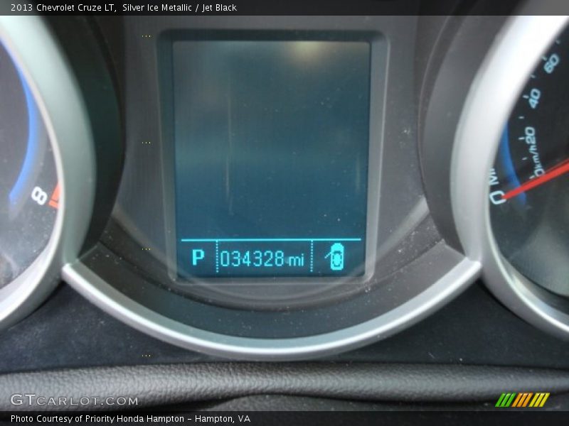 Silver Ice Metallic / Jet Black 2013 Chevrolet Cruze LT