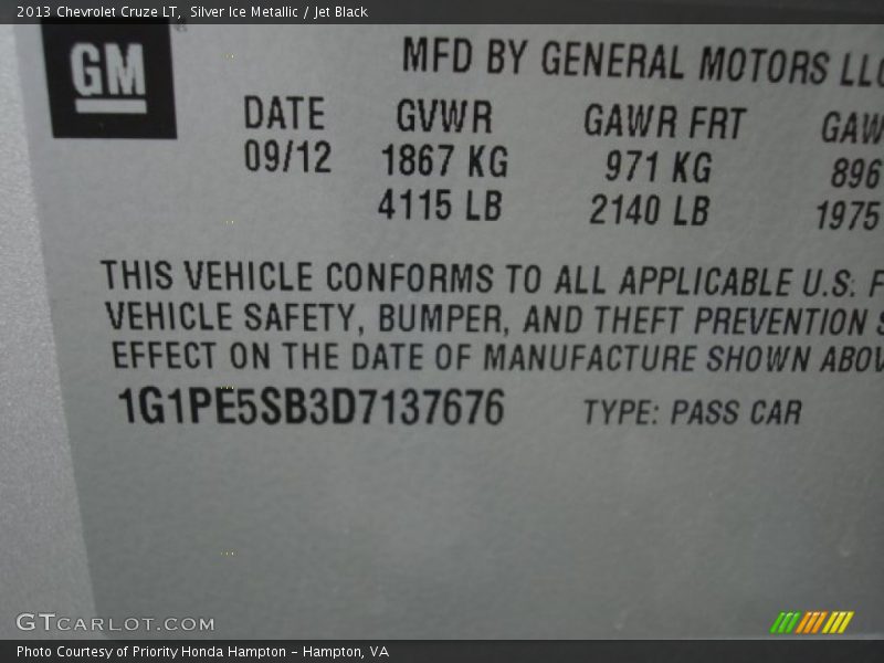 Silver Ice Metallic / Jet Black 2013 Chevrolet Cruze LT