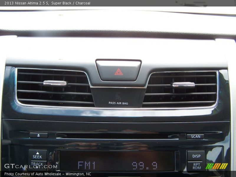 Super Black / Charcoal 2013 Nissan Altima 2.5 S