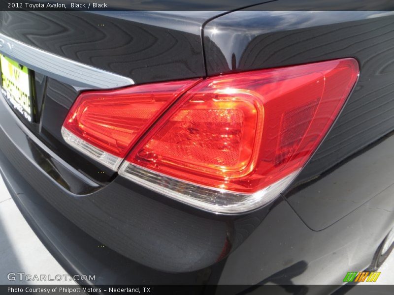 Black / Black 2012 Toyota Avalon