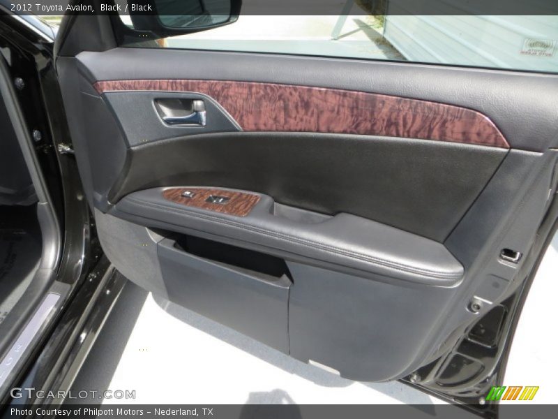 Black / Black 2012 Toyota Avalon
