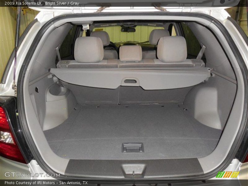 Bright Silver / Gray 2009 Kia Sorento LX