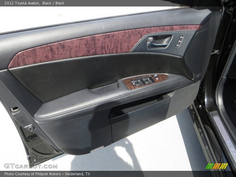 Black / Black 2012 Toyota Avalon