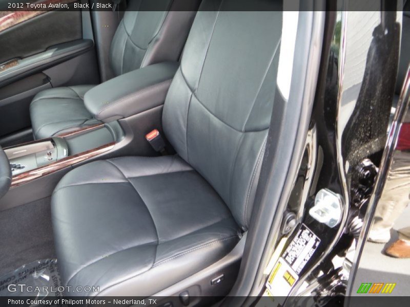 Black / Black 2012 Toyota Avalon