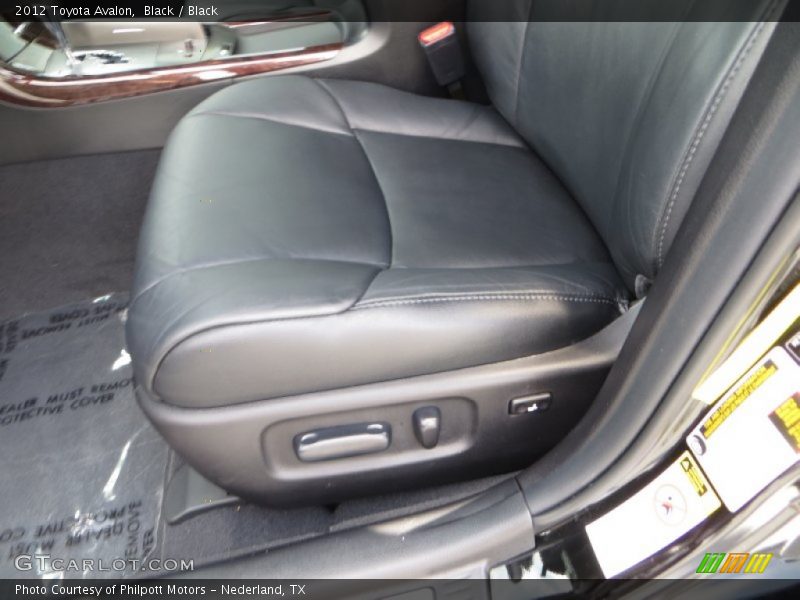 Black / Black 2012 Toyota Avalon