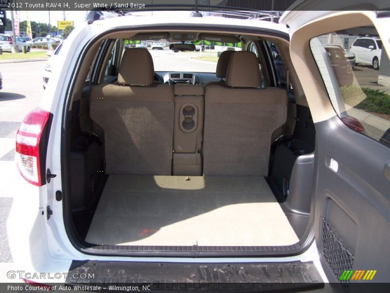 Super White / Sand Beige 2012 Toyota RAV4 I4