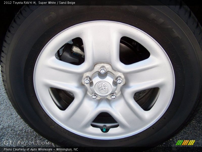 Super White / Sand Beige 2012 Toyota RAV4 I4