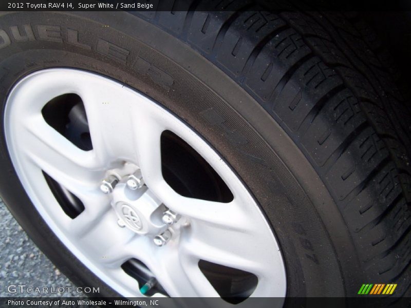 Super White / Sand Beige 2012 Toyota RAV4 I4