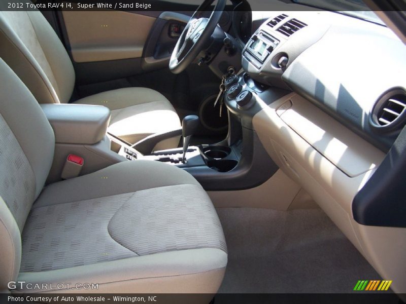 Super White / Sand Beige 2012 Toyota RAV4 I4