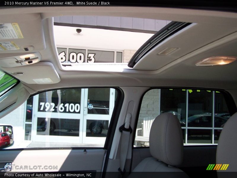 White Suede / Black 2010 Mercury Mariner V6 Premier 4WD