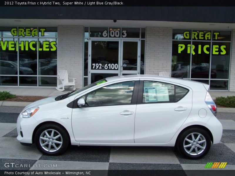 Super White / Light Blue Gray/Black 2012 Toyota Prius c Hybrid Two