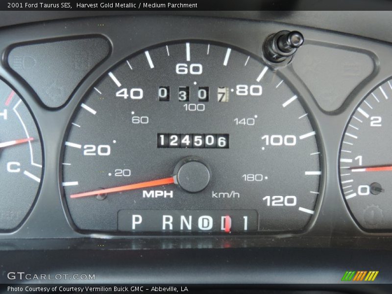 Harvest Gold Metallic / Medium Parchment 2001 Ford Taurus SES