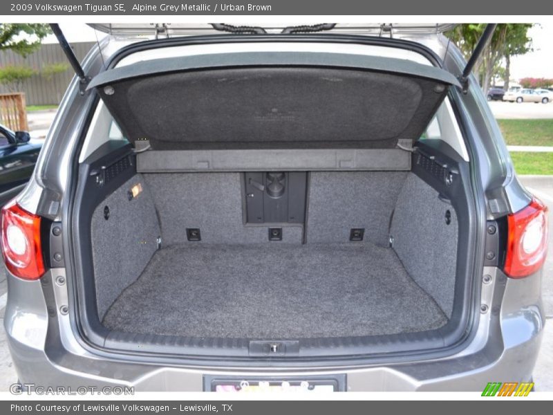 Alpine Grey Metallic / Urban Brown 2009 Volkswagen Tiguan SE