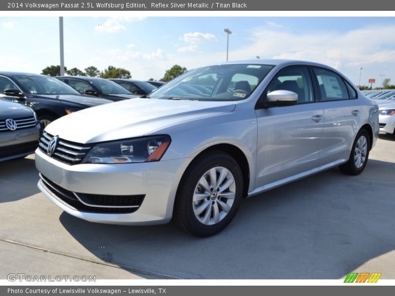 Reflex Silver Metallic / Titan Black 2014 Volkswagen Passat 2.5L Wolfsburg Edition