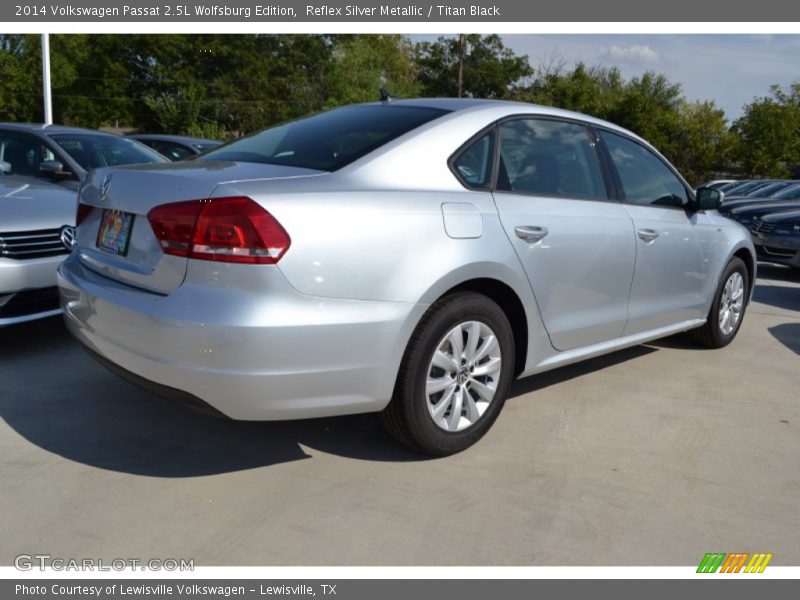Reflex Silver Metallic / Titan Black 2014 Volkswagen Passat 2.5L Wolfsburg Edition