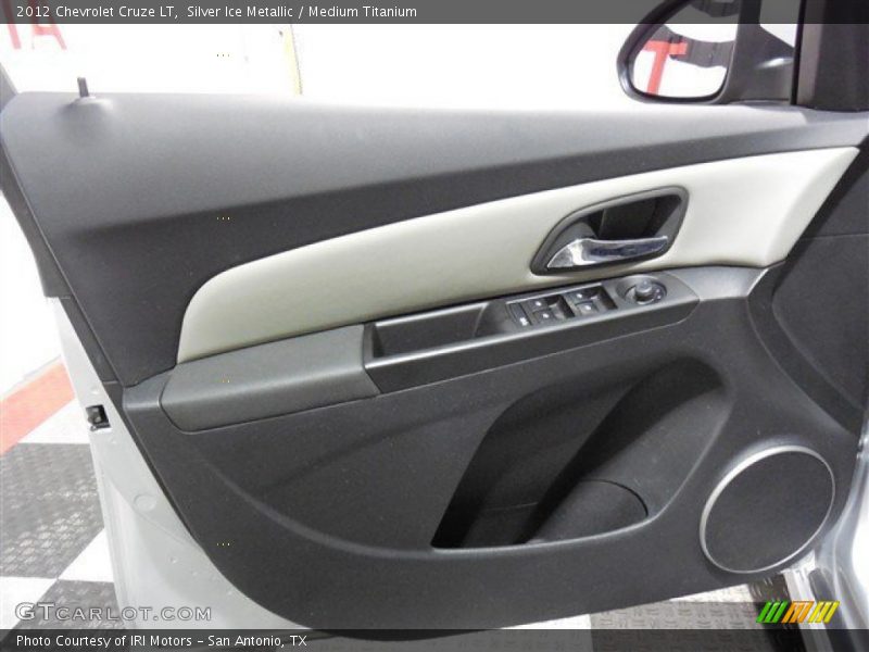 Silver Ice Metallic / Medium Titanium 2012 Chevrolet Cruze LT