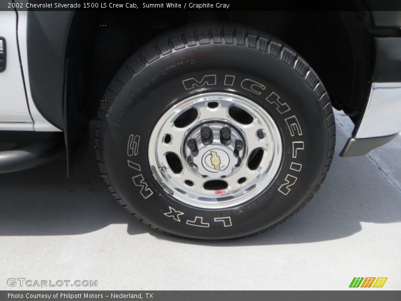 Summit White / Graphite Gray 2002 Chevrolet Silverado 1500 LS Crew Cab