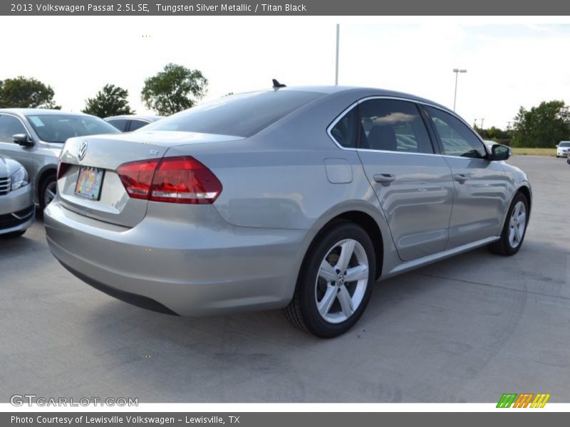 Tungsten Silver Metallic / Titan Black 2013 Volkswagen Passat 2.5L SE