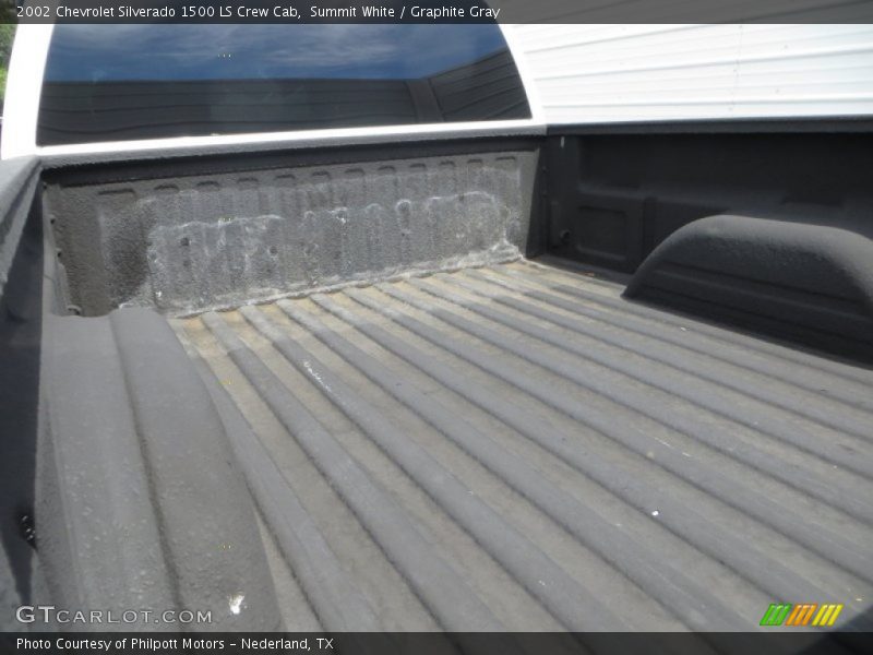 Summit White / Graphite Gray 2002 Chevrolet Silverado 1500 LS Crew Cab