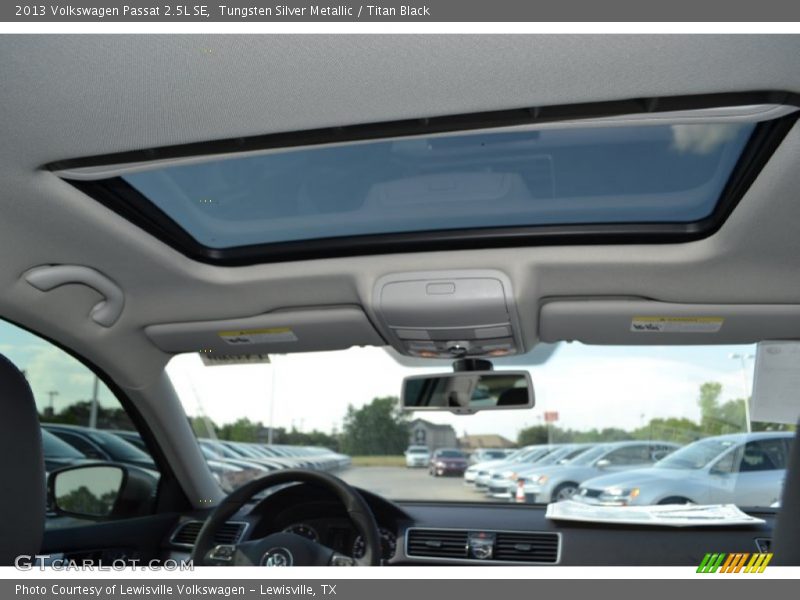 Tungsten Silver Metallic / Titan Black 2013 Volkswagen Passat 2.5L SE