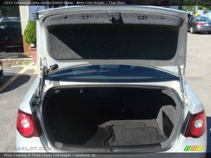White Gold Metallic / Titan Black 2010 Volkswagen Jetta Limited Edition Sedan