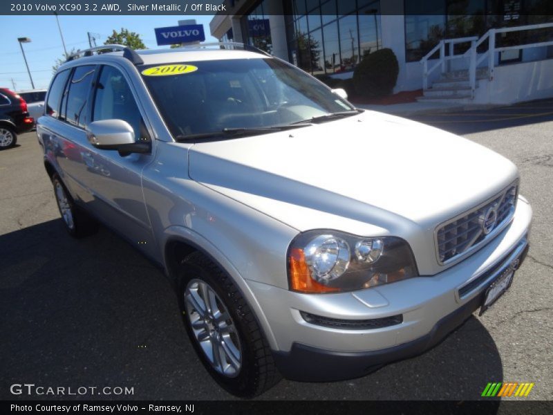 Silver Metallic / Off Black 2010 Volvo XC90 3.2 AWD