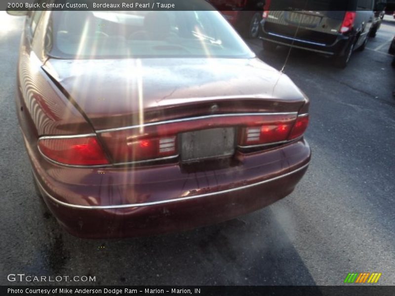 Bordeaux Red Pearl / Taupe 2000 Buick Century Custom