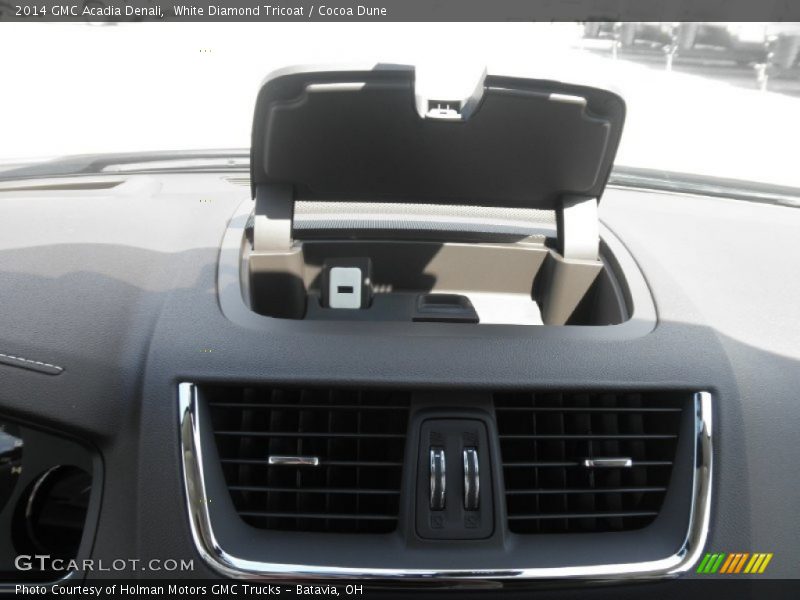 White Diamond Tricoat / Cocoa Dune 2014 GMC Acadia Denali