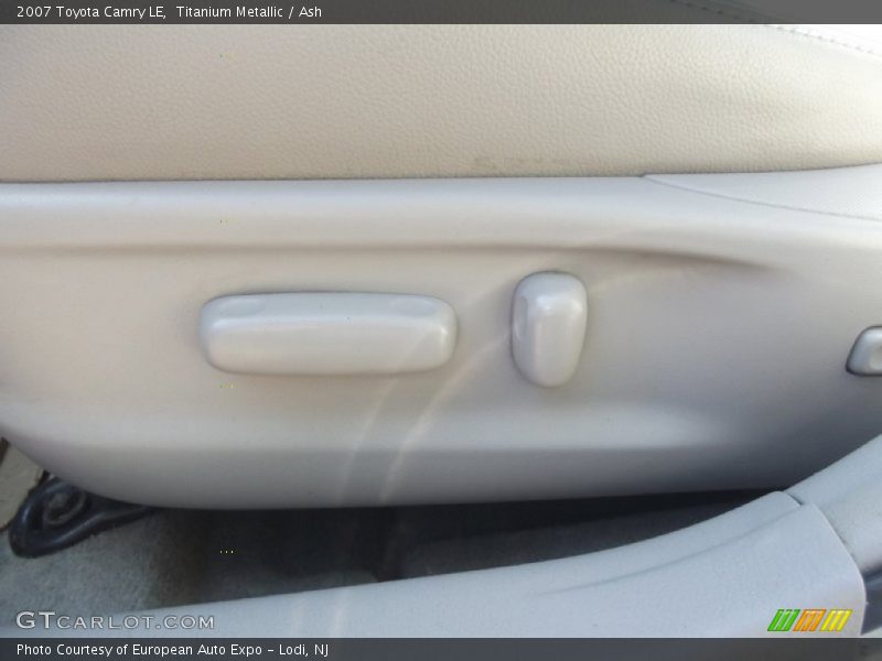 Titanium Metallic / Ash 2007 Toyota Camry LE