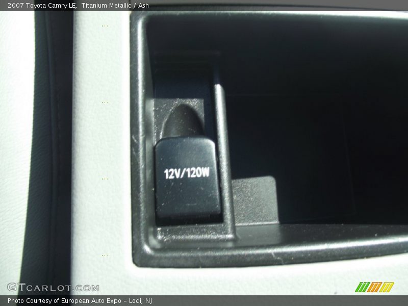 Titanium Metallic / Ash 2007 Toyota Camry LE