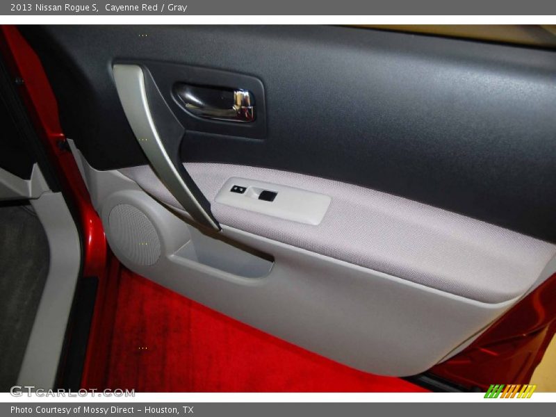 Cayenne Red / Gray 2013 Nissan Rogue S