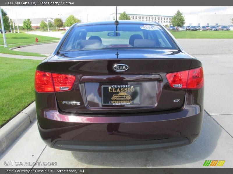 Dark Cherry / Coffee 2011 Kia Forte EX