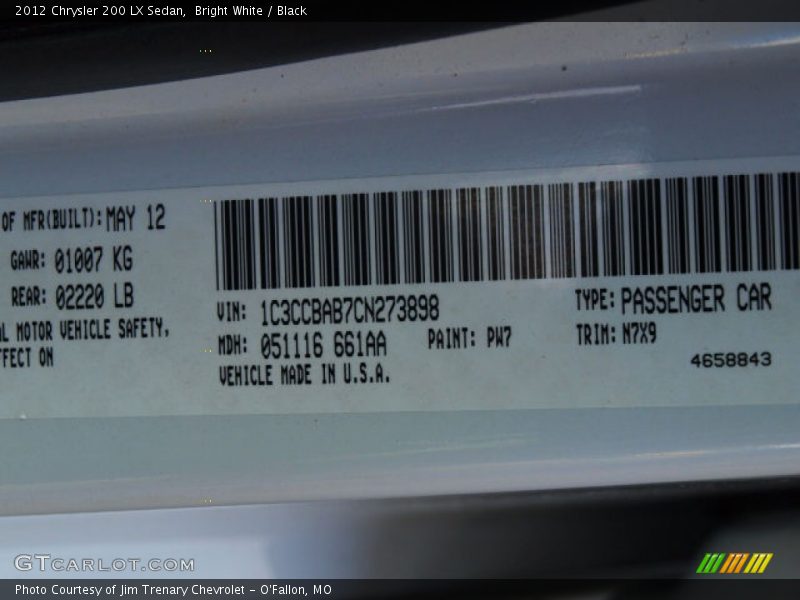 Bright White / Black 2012 Chrysler 200 LX Sedan