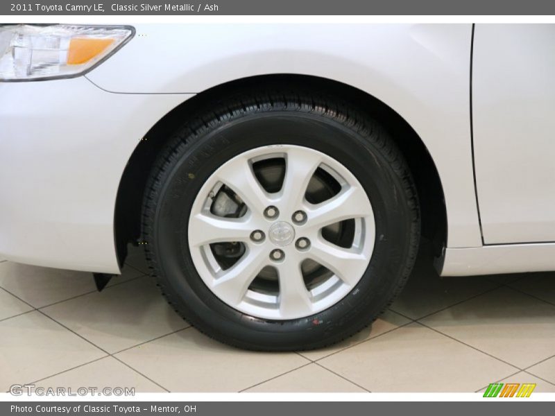 Classic Silver Metallic / Ash 2011 Toyota Camry LE