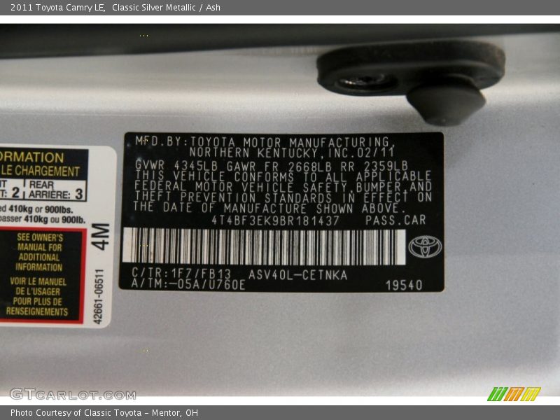 Classic Silver Metallic / Ash 2011 Toyota Camry LE