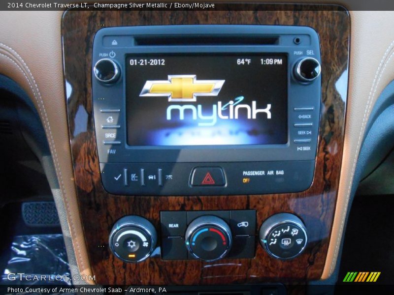 Champagne Silver Metallic / Ebony/Mojave 2014 Chevrolet Traverse LT