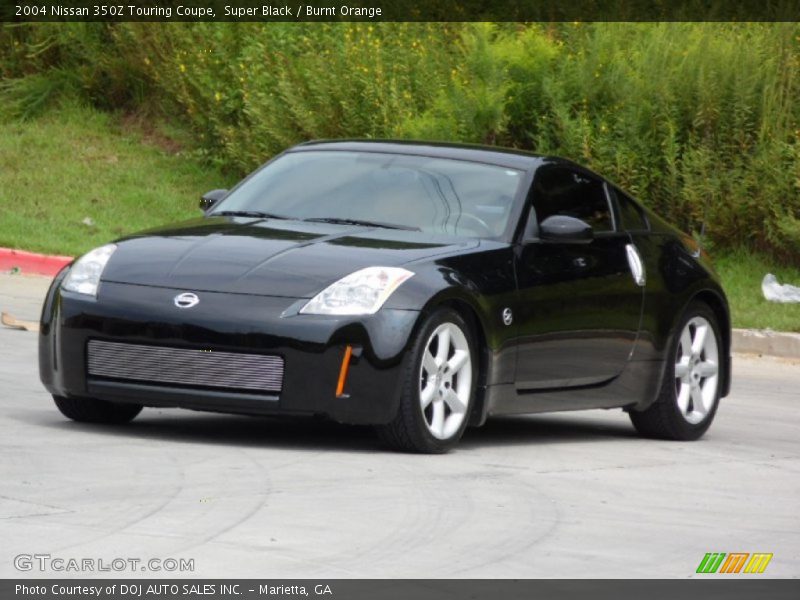 Front 3/4 View of 2004 350Z Touring Coupe