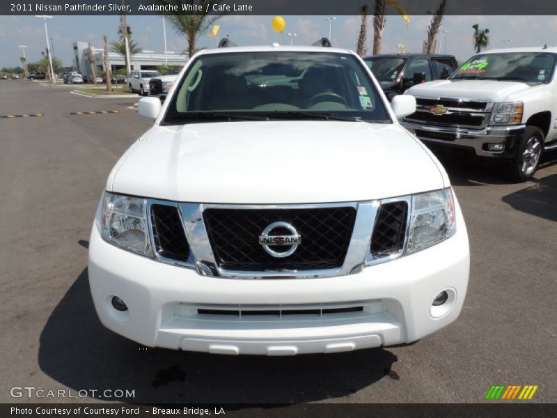 Avalanche White / Cafe Latte 2011 Nissan Pathfinder Silver