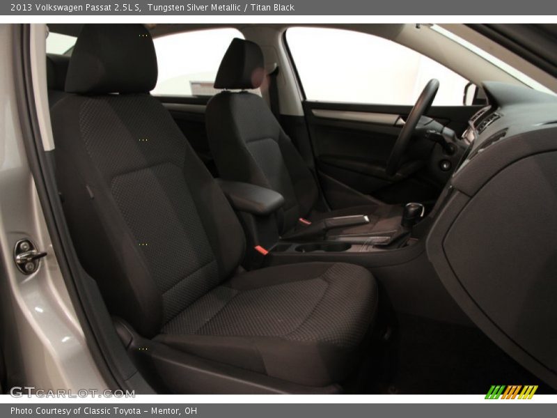 Tungsten Silver Metallic / Titan Black 2013 Volkswagen Passat 2.5L S