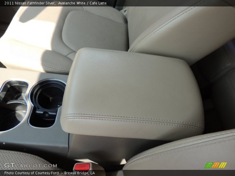 Avalanche White / Cafe Latte 2011 Nissan Pathfinder Silver