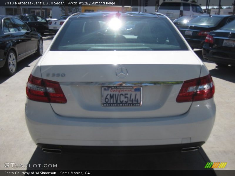 Arctic White / Almond Beige 2010 Mercedes-Benz E 350 Sedan