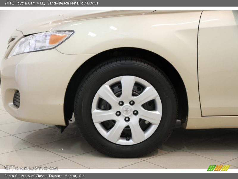 Sandy Beach Metallic / Bisque 2011 Toyota Camry LE