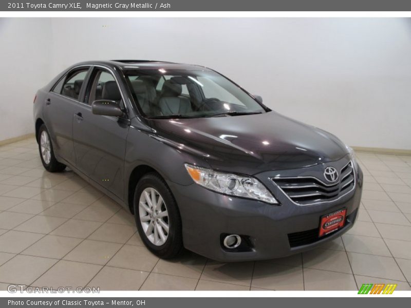 Magnetic Gray Metallic / Ash 2011 Toyota Camry XLE