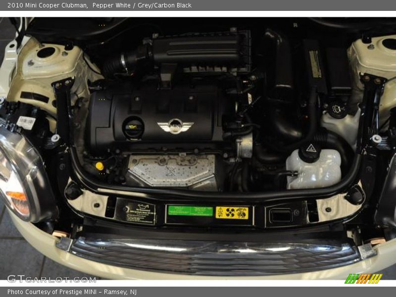 Pepper White / Grey/Carbon Black 2010 Mini Cooper Clubman