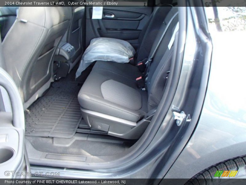 Cyber Grey Metallic / Ebony 2014 Chevrolet Traverse LT AWD