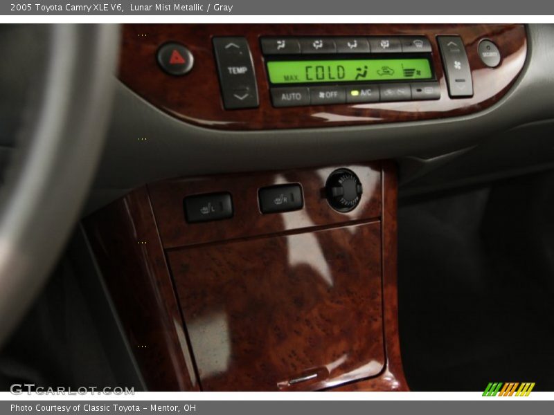 Lunar Mist Metallic / Gray 2005 Toyota Camry XLE V6