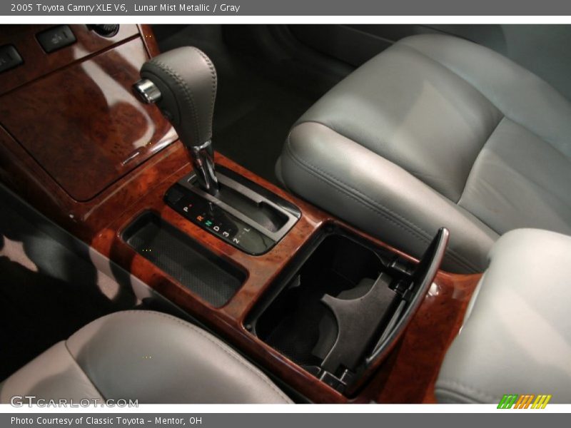 Lunar Mist Metallic / Gray 2005 Toyota Camry XLE V6